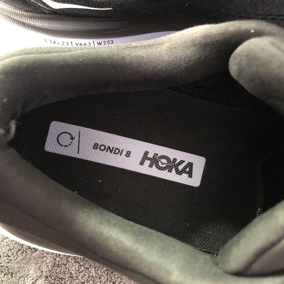 Hoka One One Men's Bondi 8 Black/White Running Shoes 1127952 BWHT Size 10 B - Picture 9 of 12